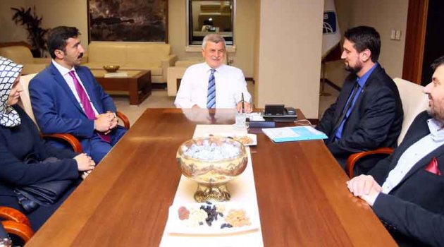 “Memleketimiz için insan yetiştirelim”