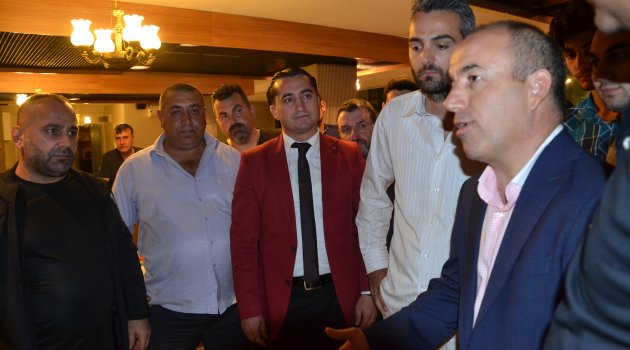 Mevlâ görelim neyler, neylerse güzel eyler