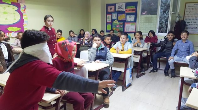 Minikler engelleri aştı