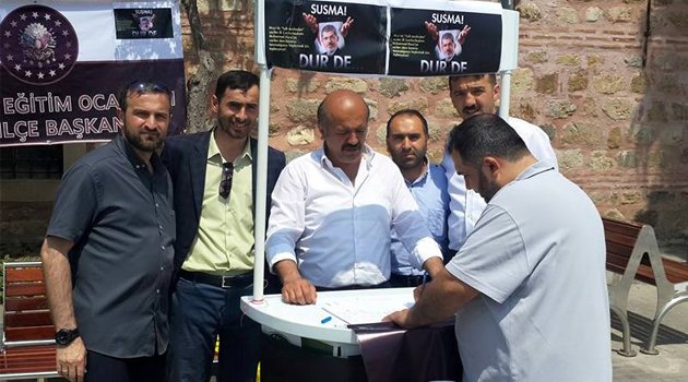 Mursi için imza kampanyası