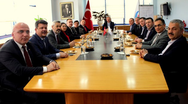 Nitelikli sanayiye ihtiyaç var