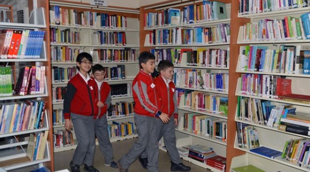 O kütüphane sizlerin çocuklar