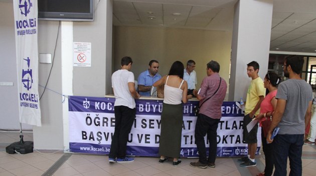 Öğrenciler Kartlarını Umuttepe’de alıyor
