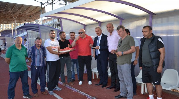 Protokol boş bırakmıyor