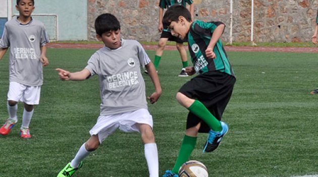 Sahne U-12’lerin