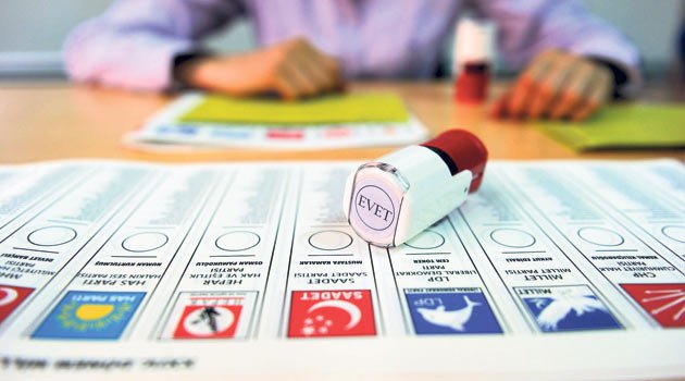 Seçmen kağıtları muhtarlıklarda