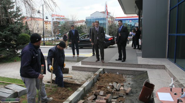 Sözünü Tuttu