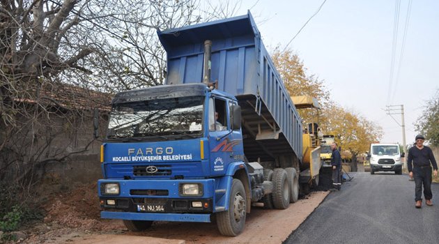 Süleymaniye Mahallesi’ne 4 km asfalt yol