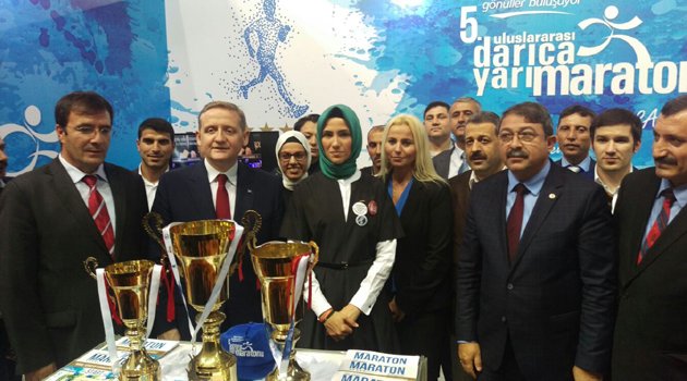 Sümeyye Erdoğan Darıca standını ziyaret etti