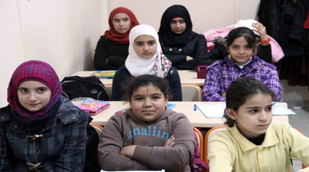 Suriyeli çocuklara Darıca’da eğitim