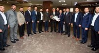 “Tarih bilmeyenden iyi siyasetçi olmaz”