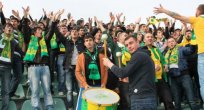 Bak işte… Çınaraltı her zamanki yerinde