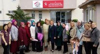 AK Kadınlardan sevgi evi ziyareti