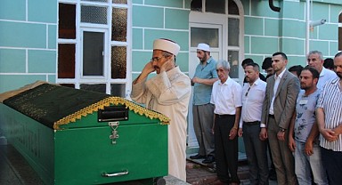 Kazada hayatını kaybeden 15 yaşındaki Sümeyye son yolculuğuna uğurlandı