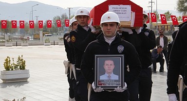 Kalp krizi sonucu vefat eden polis için tören düzenlendi!