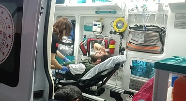 Hafif ticari araçla çarpışan motosikletli yaralandı!